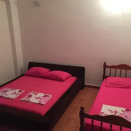 Apartmani Marina Διαμέρισμα *