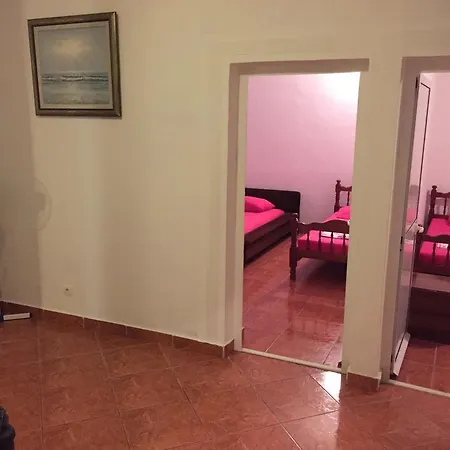 Διαμέρισμα Apartmani Marina