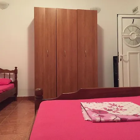 Διαμέρισμα Apartmani Marina *